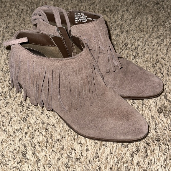 Steve Madden fringe booties - Picture 2 of 2
